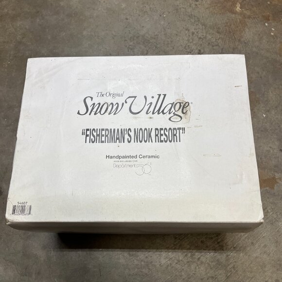 Department 56 Original Snow Village Fisherman's Nook Resort - Picture 13 of 14